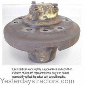 John Deere B Wheel Hub 498233